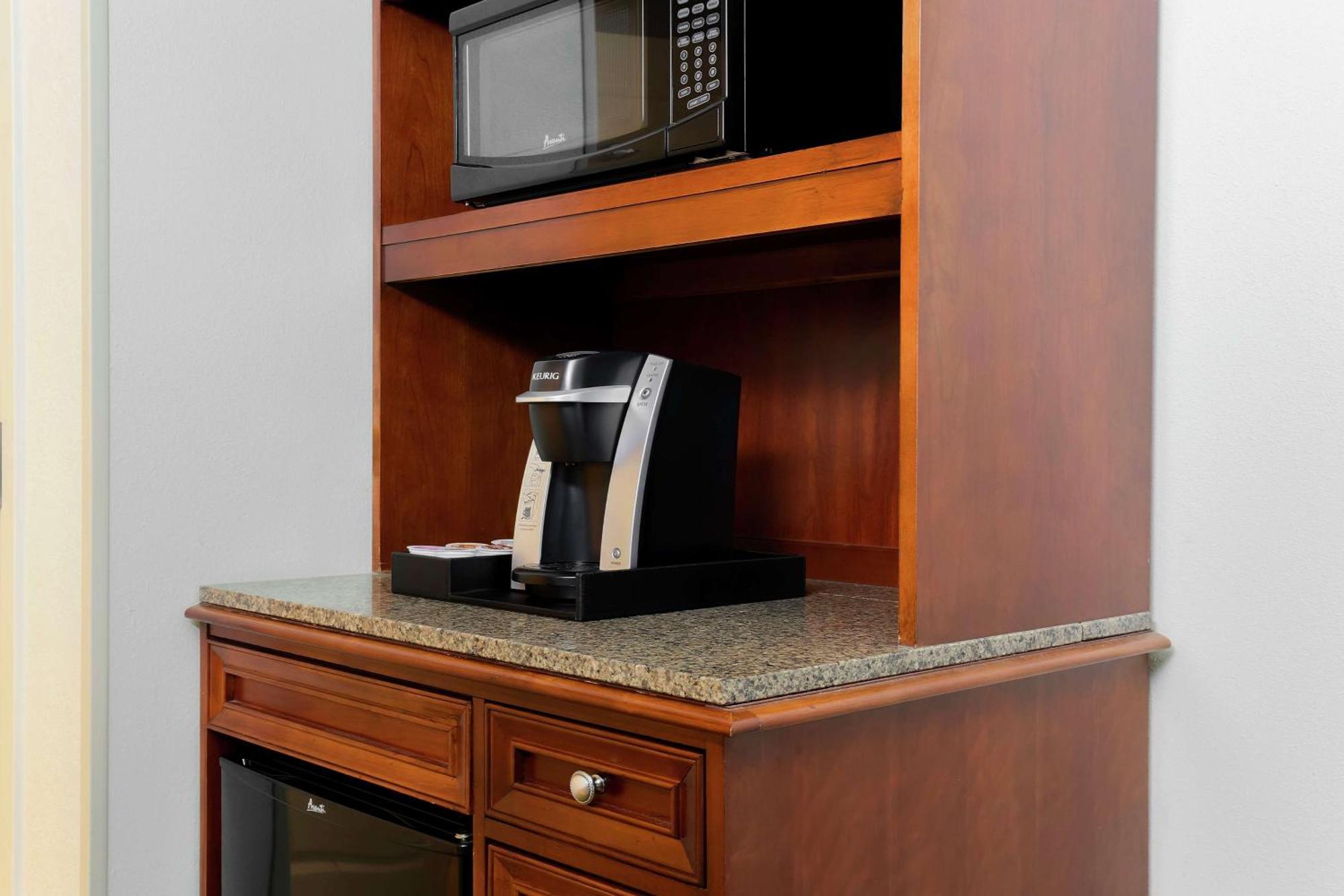 Hilton Garden Inn Chicago/Midway Airport Bedford Park Екстериор снимка