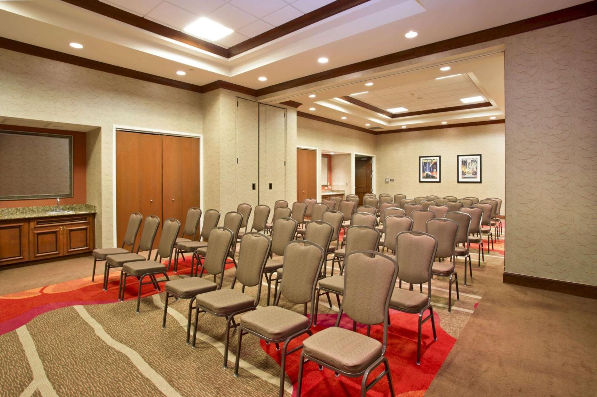 Hilton Garden Inn Chicago/Midway Airport Bedford Park Екстериор снимка
