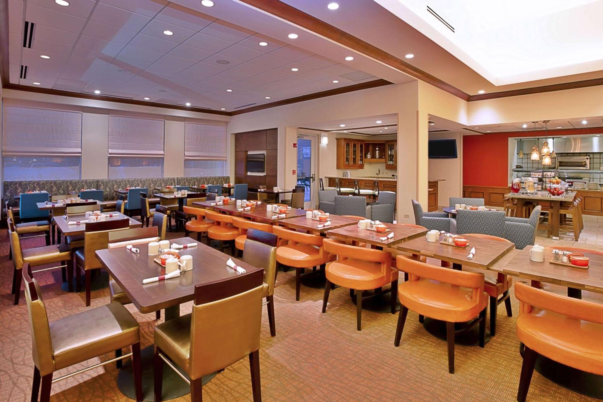 Hilton Garden Inn Chicago/Midway Airport Bedford Park Екстериор снимка