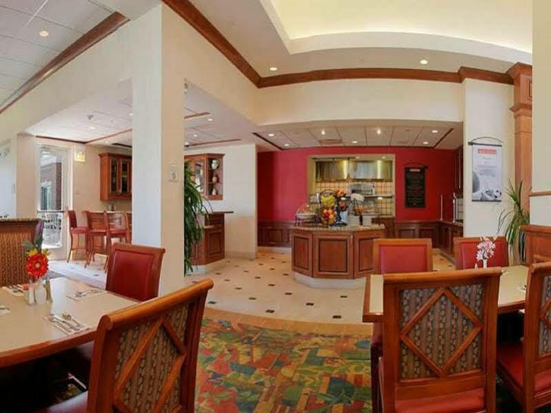 Hilton Garden Inn Chicago/Midway Airport Bedford Park Екстериор снимка